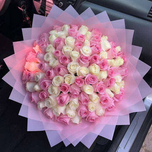 RAMO DE 100 ROSAS NATURAL
